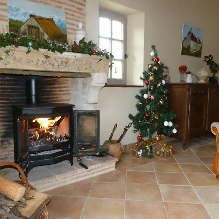 Holiday home Maison Familiale Avec Piscine Pres De Bergerac, Ideale Pour Randos Et Visites Historiques - Fr-1-616-112